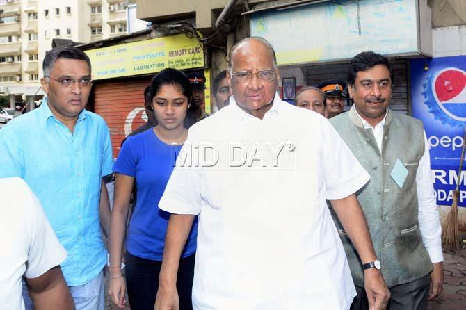 Sharad Pawar with his grand daughter