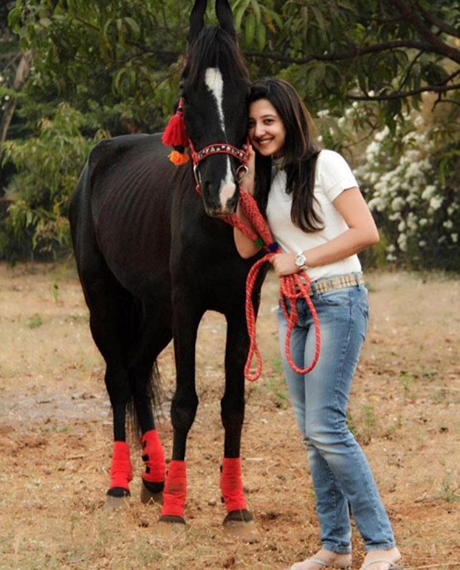 Apart from fashion designing, Amy Billimoria likes to pamper herself amidst nature and her pets at her farmhouse. She loves riding too, so she spends quality family time with her daughter and her horses at Karjat. Amy Billimoria also loves to read and play the piano
