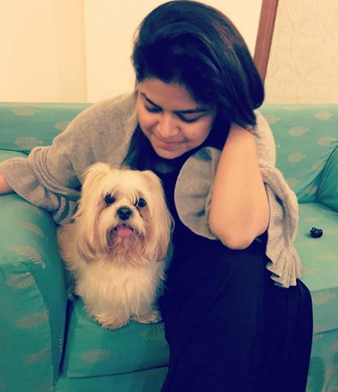 On another occasion, Poonam Mahajan was captured with a cute Shih Tzu, Simba