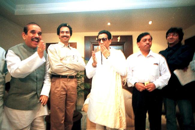 In picture: Thackeray with a jovial Manohar Joshi, a smiling Uddhav, thoughtful Narayan Rane and a young, jeans-clad Raj Thackeray