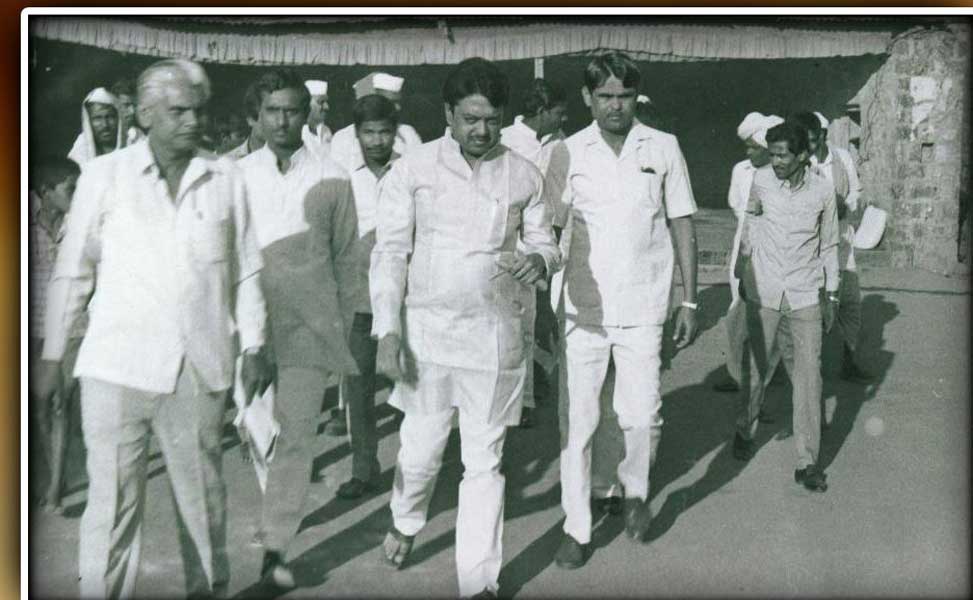Vilasrao Deshmukh was diagnosed with liver and kidney failure in August 2012. Vilasrao Deshmukh was then hospitalised in Breach Candy first but was then flown to Chennai. A liver transplant from a clinically dead man was supposed to be conducted, but the man died the night before the operation could take place