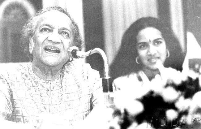 Pandit Ravi Shankar married his mentor Allauddin Khan's daughter Annapurna Devi in 1941. They have a son Shubhendra Shankar, who was born in 1942. He often accompanied him on tours and could play the sitar and surbahar, but elected not to pursue a solo career. Shubhendra died in 1992 after a bout with pneumonia.