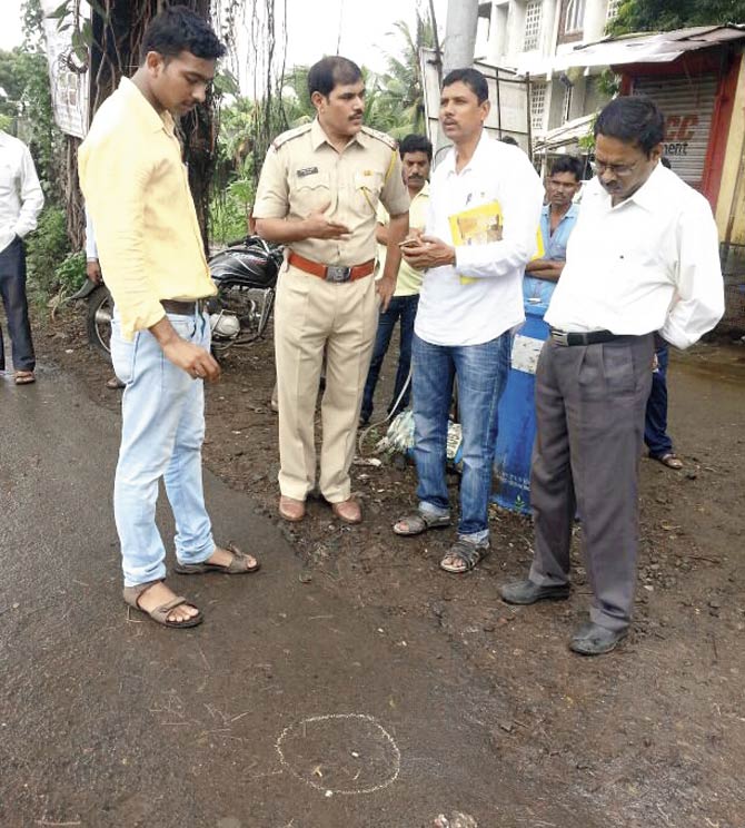 In 2015, an estate agent Ajay Kumar Gupta who was on a motorbike heading to Gorai with his 6-year-old son and a friend was shot dead. When the bullet hit Gupta, he lost control of the bike and all three of them fell down. While Gupta succumbed to his injuries, his friend informed the police that unidentified assailants had shot him. During the investigation, it was found the bullet was fired from a point-blank range and therefore the police picked up Gupta's friend and pillion rider. During interrogation, he confessed to the crime