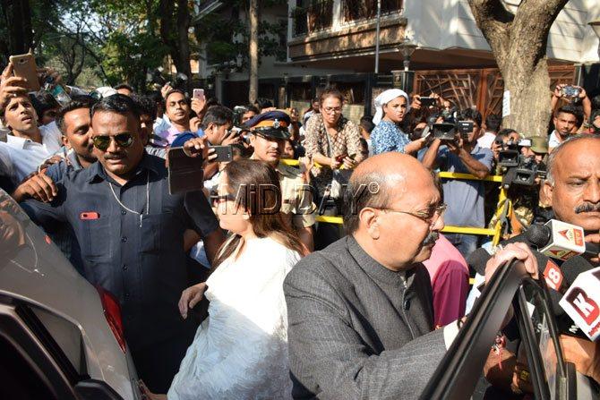 Amar Singh and actress Jaya Prada visited Anil Kapoor's residence in Juhu. All pictures/Yogen Shah