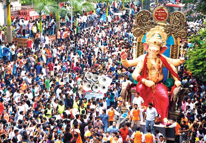 THE ONLY VISA FOR THIS JOURNEY IS: the stamp of faith. Ganesh lords over us all. Pic/Rane Ashish THE ONLY VISA FOR THIS JOURNEY IS: the stamp of faith. Ganesh lords over us all. Pic/Rane Ashish