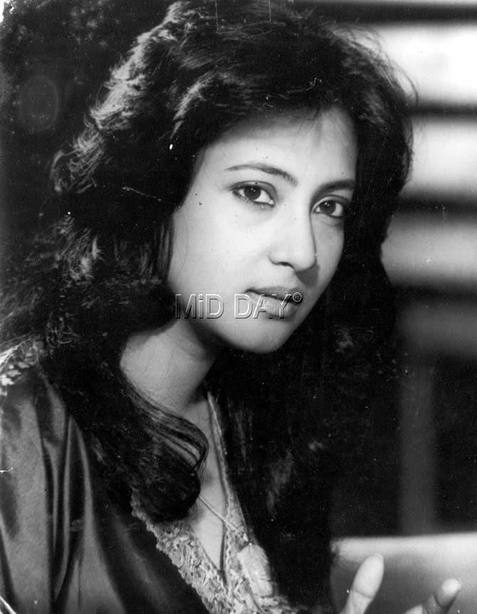 Before Bollywood, Moon Moon Sen was known for her works in Bengali, Hindi, Tamil, Telugu, Malayalam, Marathi and Kannada films. While Moon Moon Sen was not much of a huge success in the Bollywood, she did quite well in the Bengali cinema