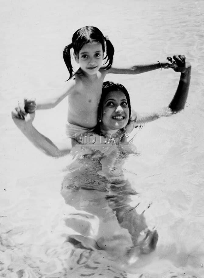 Moon Moon Sen was one of the few Indian leading ladies who sported bikinis for magazines and did not shy away from exposing back then in the 1980s. Moon Moon Sen's bikini-clad onscreen romps once brought men to their knees. She has acted in 60 films, like 'Andar Baahar', '100 Days', 'Ek Din Achanak' and 'Bow Barracks Forever, and 40 television serials