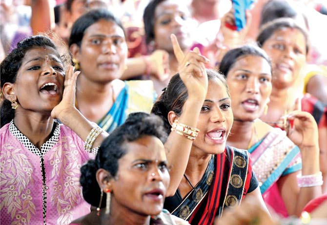 Hundreds of transgenders decided to make things better for themselves as they launched a pink rally and converged at the August Kranti Maidan on January 25, 2018 demanding fundamental rights such as health services, shelter homes, and welfare and development schemes from the Maharashtra government