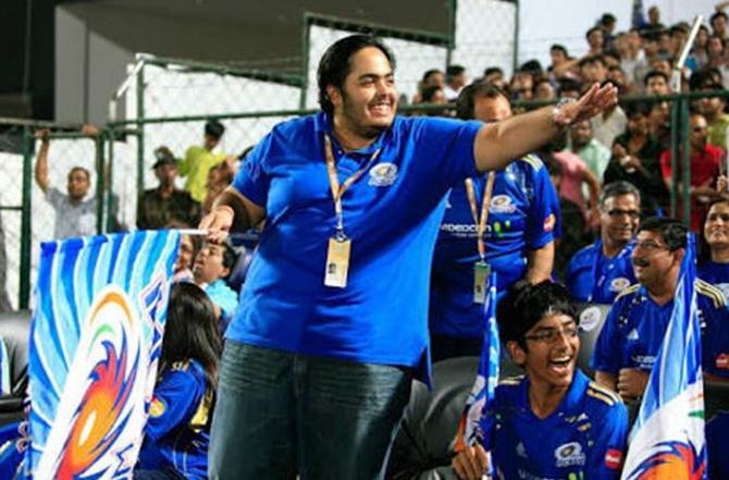 Industrialist Mukesh Ambani's son, Anant Ambani lost nearly 108 kilograms in a period of 18 months. His weight loss story is one of grit and sheer will power. Anant Ambani was often ridiculed for his appearance, with many blaming his privileged upbringing. Anant's condition was aggravated by his medical condition - chronic asthma. The medication he took, led to 'medicine induced-obesity'. Lots of late nights, bad eating habits and lifestyle issues ensured that the weight stayed put on Ambani