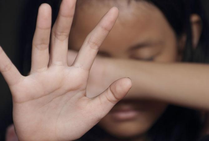 In another horrific incident, a seven-year-old girl was raped by two minor boys in Vashi, Navi Mumbai. The 7-year-old girl and her nine-year-old brother were playing at home, while her mother and father were away at work. As soon as the girl's brother stepped out for a while, two boys who were playing outside entered the house and committed the crime. Pic/Representational