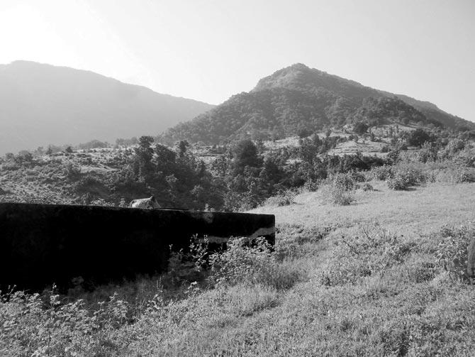 The hill station of Matheran is Asia's tiniest hill retreat dappled with tiny zigzag pathways, tall sturdy woods, and pristine water bodies. Away from pollution and power-driven vehicles, Matheran makes way for a brief pleasant holiday near Mumbai