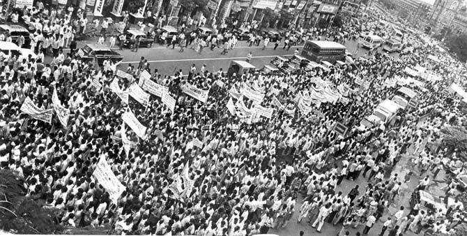 Mumbai has witnessed urban protests for the past 20-25 years. The protests tried to define the nature of mass struggles within the city. Some also dealt with the violent history of the city.