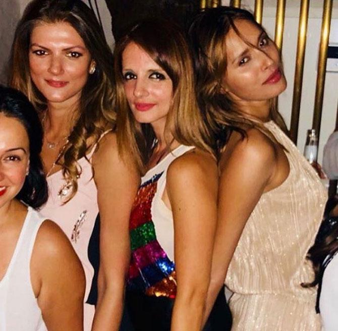 Ujjwala Raut is often seen partying with her girl gang.
In pic: With Nandita Mahtani and Sussanne Khan