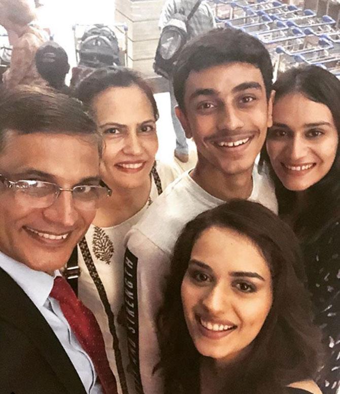 Manushi Chhillar is a trained Kuchipudi dancer and has trained under legendary dancers Raja and Radha Reddy and Kaushalya Reddy. She has also attended the National School of Drama.