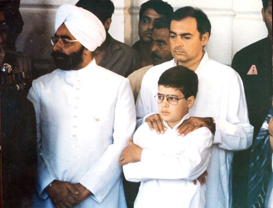 Rajiv Gandhi was sworn-in as the seventh Prime Minister of India on October 31, 1984, the same day his mother was assassinated by her bodyguards. He was 41 and became the youngest Prime Minister of India.