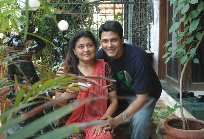 TV actor Cezanne Khan with his mother Tasnim, who is an interior designer.