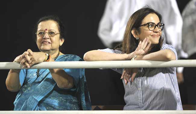 Mumbai Indians' co-owner Nita Ambani with her mother at a cricket match. Aren't they adorable?