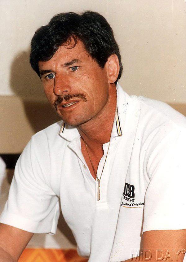 The New Zealander began his career as a fast bowler who was also a dependable batsman down the order. Regarded as one of the best pacers and all rounders, Hadlee held the world record at the time with 431 Test wickets in his 86 matches. He was also the first bowler to reach 400 Test wickets. He scored 3,124 Test runs including 2 centuries.