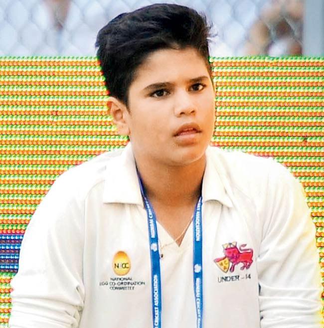 Arjun Tendulkar, like his father Sachin Tendulkar, is very passionate about cricket and also dreams to play for the Indian cricket team one day. Arjun Tendulkar has played for the Under-19 and U-23 Mumbai cricket team at various tournaments. 