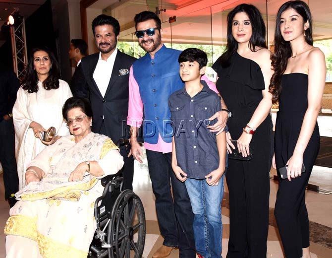 Sunita Kapoor, Anil Kapoor, Nirmal Kapoor, Sanjay Kapoor, Jahaan Kapoor (Sanjay Kapoor's son), Maheep Kapoor (Sanjay Kapoor's wife) and Shanaya Kapoor (Sanjay Kapoor's daughter)