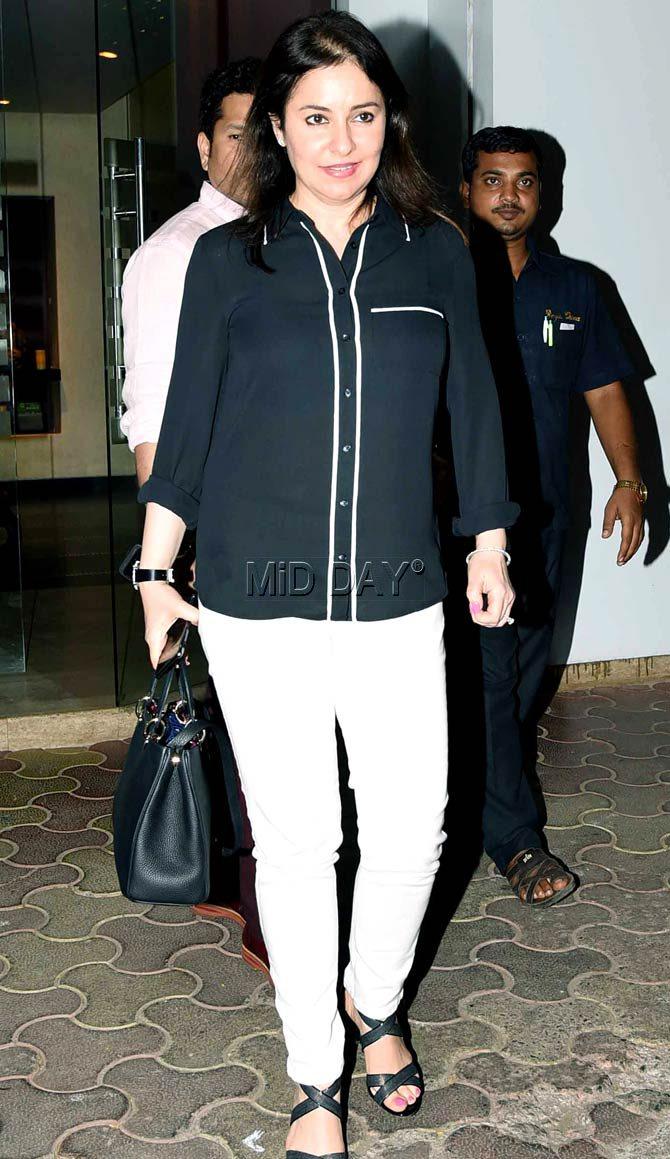 In picture: Anjali Tendulkar pulls off this white and black ensemble with grace