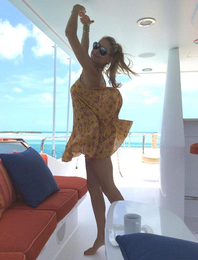Sadly, Anna Kournikova retired at an early age of 21, due to various injuries