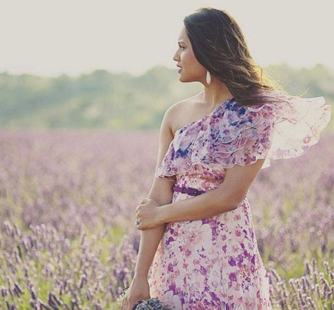 Dipika Pallikal Karthik came into the limelight after her performance at the World Squash Championships in 2012. In pic: Dipika Pallikal in a cold shoulder dress at a shoot.