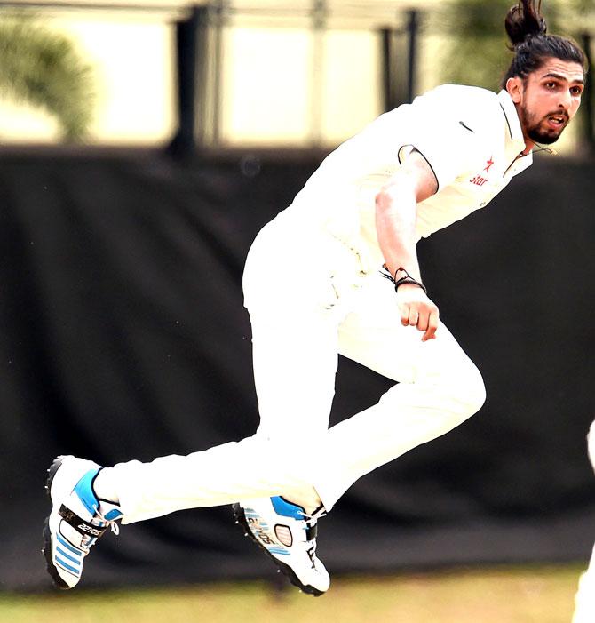 Ishant Sharma: Country - India. Height - 6'4 (193 cm). Bowling style - Right-arm fast-medium