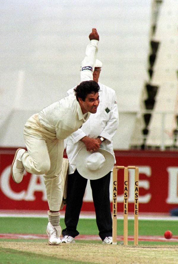 Waqar Younis - 17 years, 364 days - Team: Pakistan. Test debut: 15 Nov 1989 vs India. Tests played: 87. Wickets: 373. (Pic/ AFP)