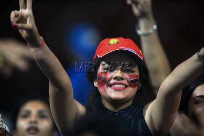 RCB supporter at the Wankhede Stadium in Mumbai when Mumbai Indians played Royal Challengers Bangalore in Mumbai. PIC/Suresh Karkera