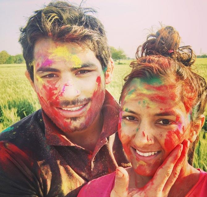 Geeta Phogat and Pawan Kumar share a colourful pic on Holi