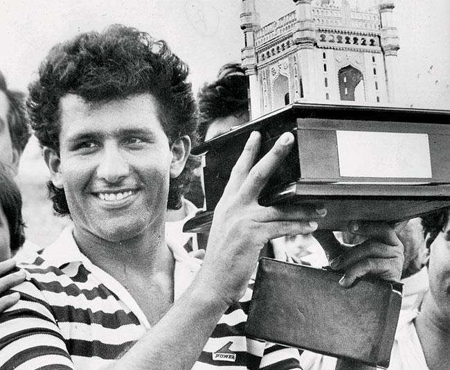 Raman Lamba: The former India batsman was 38 when he died, three days after being hit on the head while fielding for Abahani against Mohammedan in a club match at Dhaka, Bangladesh in 1998. Lamba was not wearing a helmet when Mohammedan's Mehrab Hossain's shot struck him on the temple and rebounded to wicketkeeper Khaled Mashud. Raman walked off the field never to return to play his much-loved sport. Pic/ mid-day archives