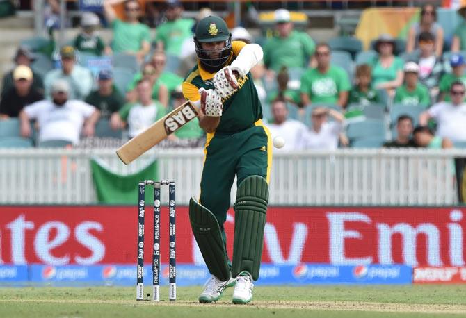 South Africa - 411/4: Following an early wicket, Hashim Amla and Faf du Plessis put on over 240 runs together. Du Plessis scored 109 runs but it was Hashim Amla who paced his innings brilliantly and raised the bar when required during the game. He went on to score his highest ODI score of 159 hitting 16 fours and 4 sixes. AB de Villiers put on rapid 24 runs before the brilliant duo of David Miller and Rilee Rossouw put on a quick-fire 110 run partnership in less than 10 overs. Miller was unbeaten on 46 while Rossouw managed to reach an unbeaten 61.