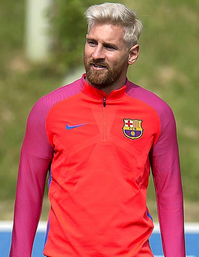 Messi With White Hair🥷🥶👑👑 #lionelmessi #football #goat #jkmszn #af... |  TikTok