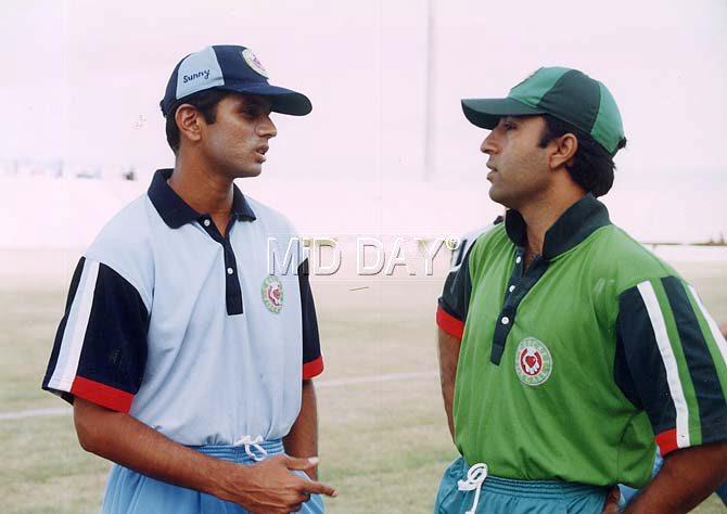 Rahul Dravid and Saeed Anwar in conversation on the cricket field before an India vs Pakistan match