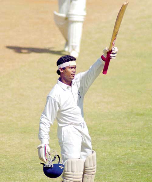 Vinod Kambli: The maverick former India batsman stirred the hornet's nest, first by claiming that Sachin Tendulkar had not done enough to prevent him from self-destructing in his prime and, later, alleging that the 1996 World Cup semi-final was fixed. Pic/ Getty Images