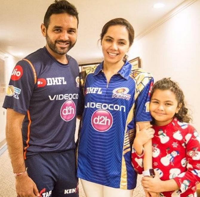 Parthiv Patel with his wife Avni and daughter Venika