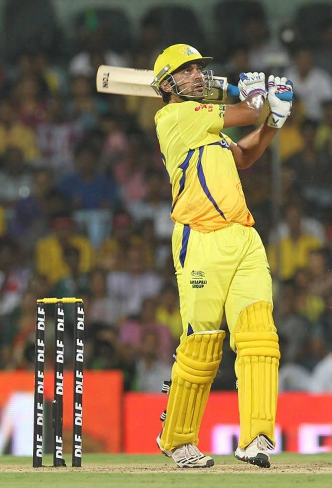 Murali Vijay - 2011 final: Team - Chennai. Opposition - Bangalore. Score - 95 off 52 balls. Fours - 4. Sixes - 6. Result - Chennai won by 52 runs