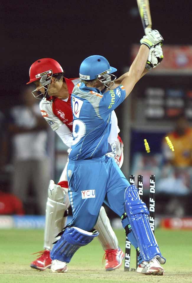 Pune Warriors: 99/ 9: Pune too, have not been dismissed for under 100, but they came extremely close earlier this season. Against Kings XI Punjab at Pune on April 7, 2013, Warriors batted first, but managed only 99 for 9 having batted out their full quota of overs. Praveen Kumar and Azhar Mahmood grabbed two wickets each