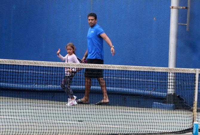 Mahesh Bhupathi is also a part of the Hon. Board of Advisors of IIMUN