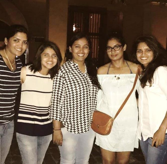 Mithali Raj shared this photo with a few of her close friends at a restaurant and captioned it: About last night.. at Ministry of crab yum food, special mention of prawn curry and jumbo crab.