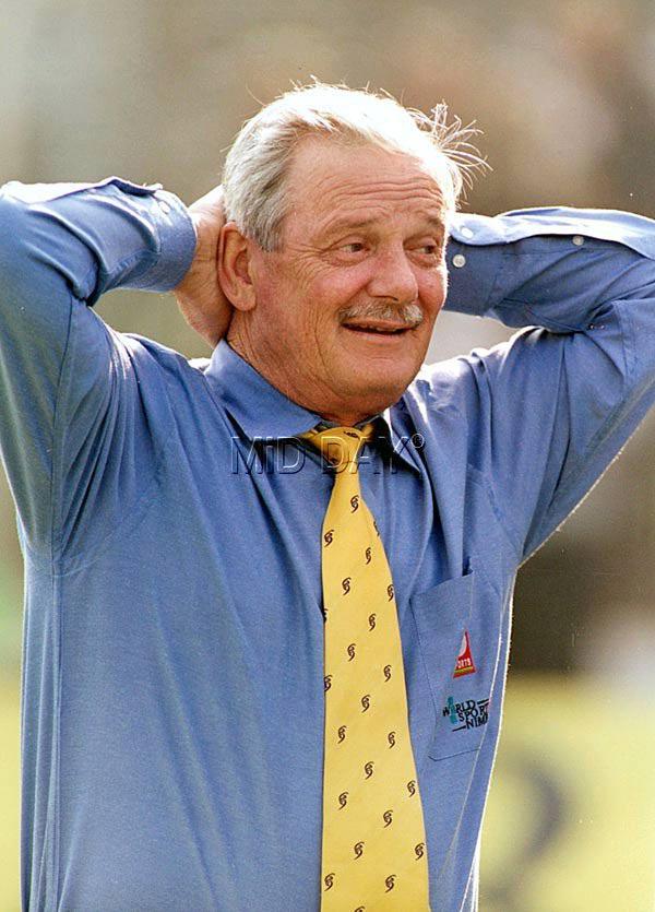 Ex-England player-turned-commentator Robin Jackman: Throat cancer