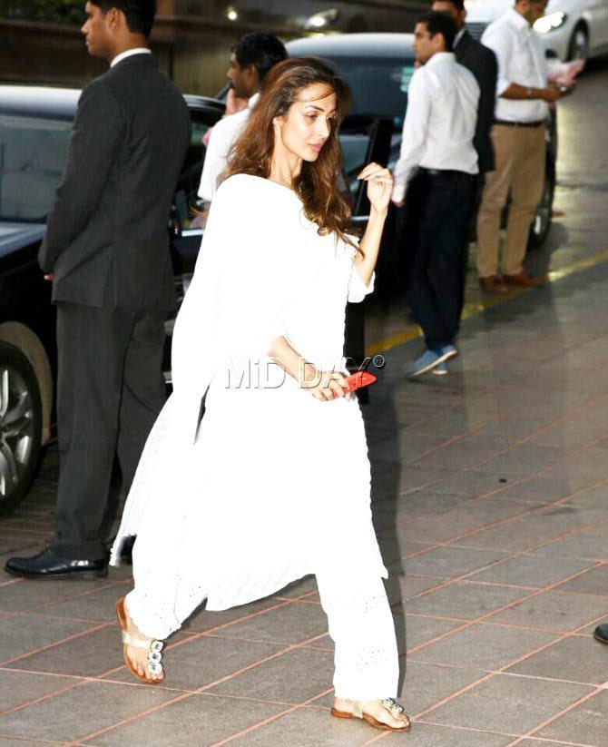 Malaika Arora at Aishwarya Rai Bachchan's father's prayer meet in Bandra