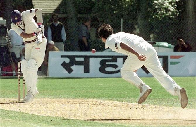 Aaqib Javed - 7/37: Match - Pakistan vs India at Sharjah on 25 Oct 1991. (Pic/ AFP)