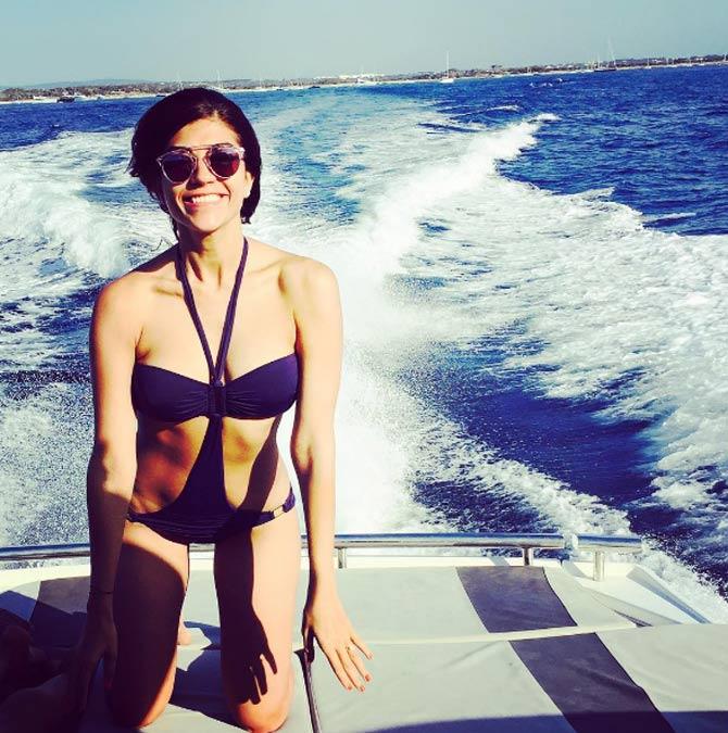 She completed her education in Kolkata