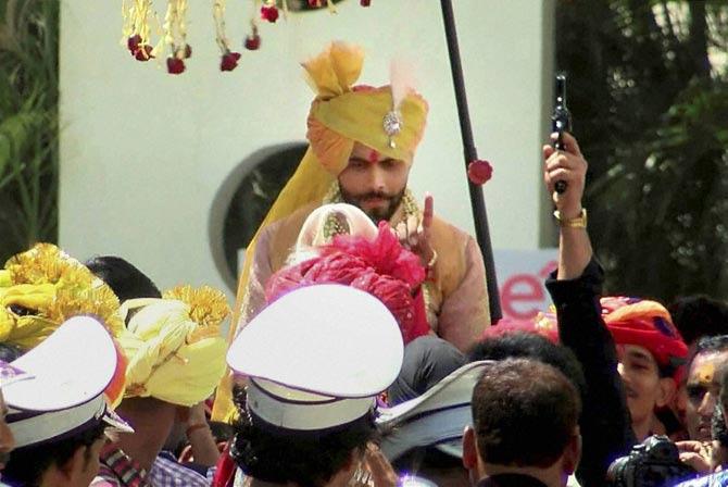 Ravindra Jadeja and Riva Solanki were married in the traditional 'Kshatriya' style at Rajkot in June 2016. Ravindra Jadeja's marriage celebrations in Rajkot were embroiled in controversy after there were reports of some celebratory gunshots being fired during the wedding procession.