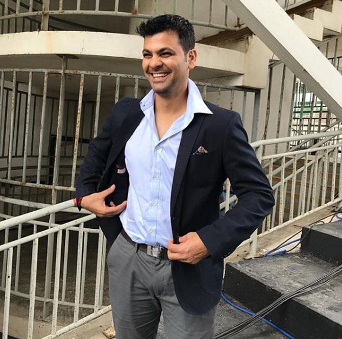 RP Singh: All set! Getting used to the suit boot life. #indiavsaustralia