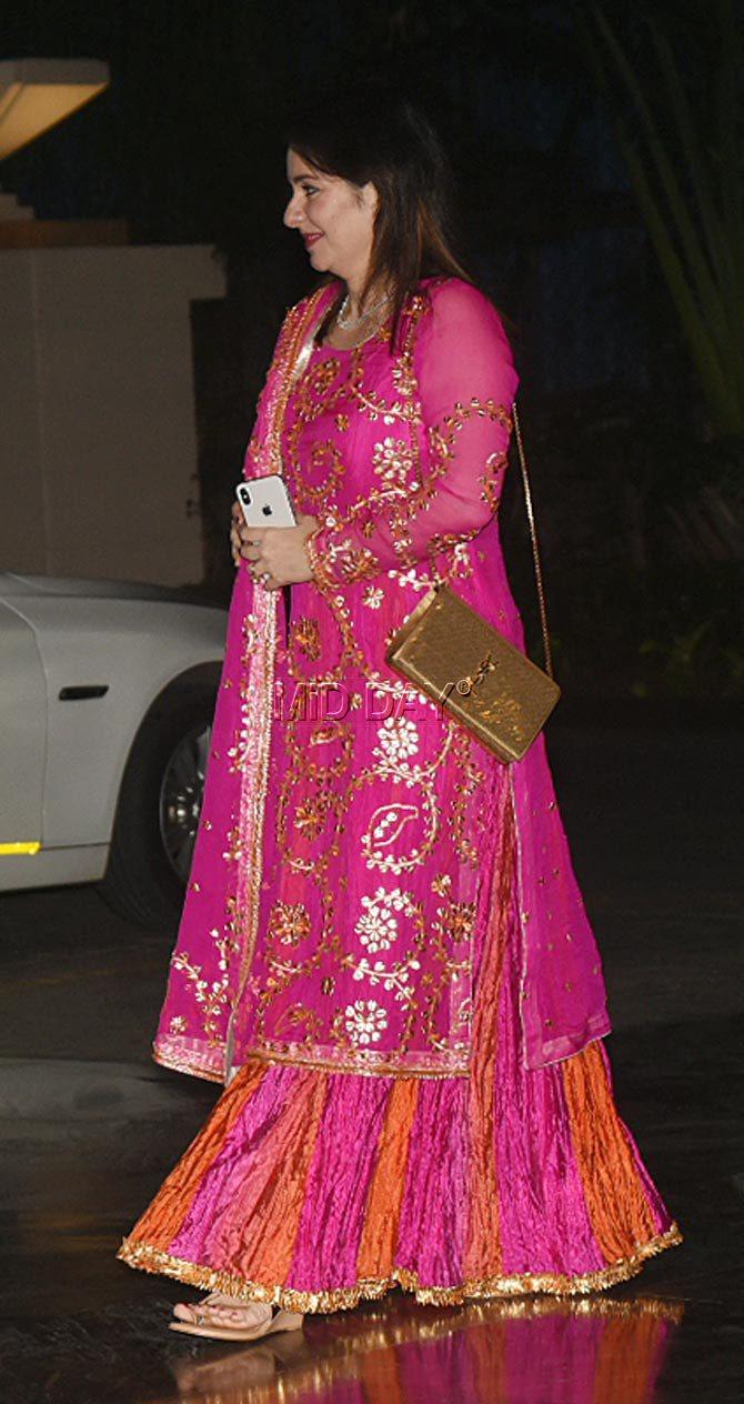Anjali Tendulkar looked pretty in a pink kurti-lehenga at Zaheer Khan and Sagarika Ghatge`s party Anjali Tendulkar looked pretty in a pink kurti-lehenga at Zaheer Khan and Sagarika Ghatge`s party