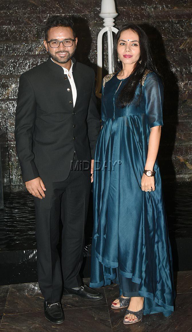Parthiv Patel with his wife Avni Zaveri at Zaheer Khan and Sagarika Ghatge`s party Parthiv Patel with his wife Avni Zaveri at Zaheer Khan and Sagarika Ghatge`s party