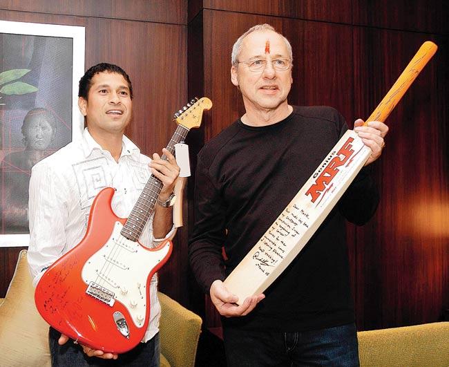 The master and the musician: Sachin Tendulkar with Dire Straits co-founder Mark Knopfler, when the latter visited Mumbai in 2005